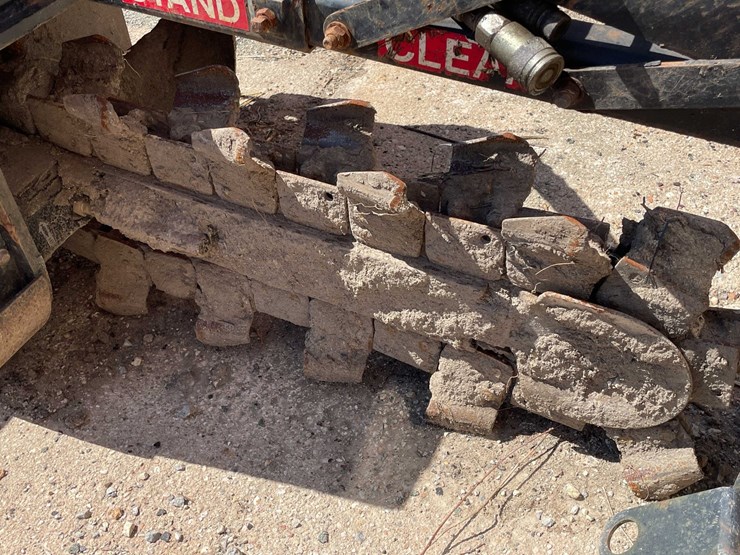 #7158-•-bradco-625-trencher-image-9