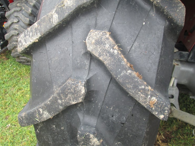 2018-massey-ferguson-4709-image-12