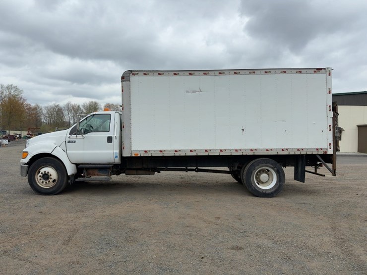 2005-ford-f650xl-image-2