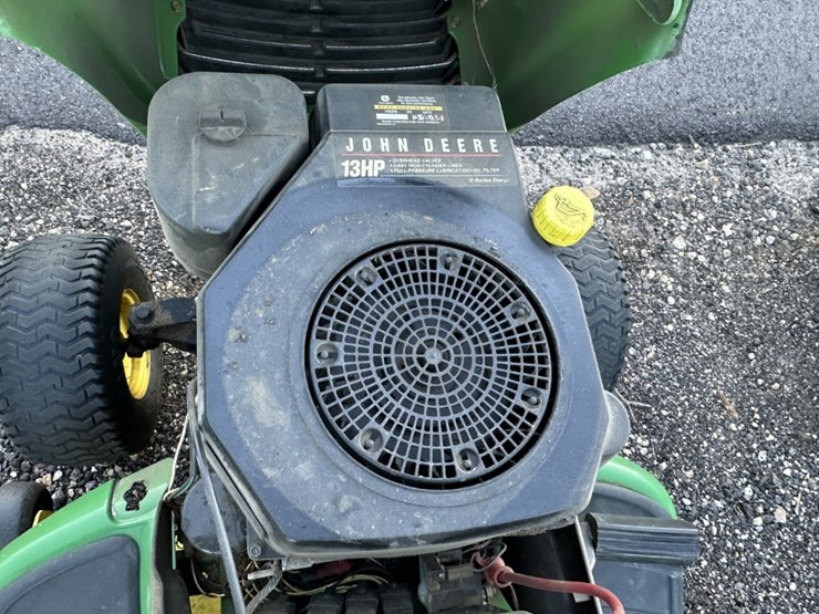 john-deere-lt133-image-10