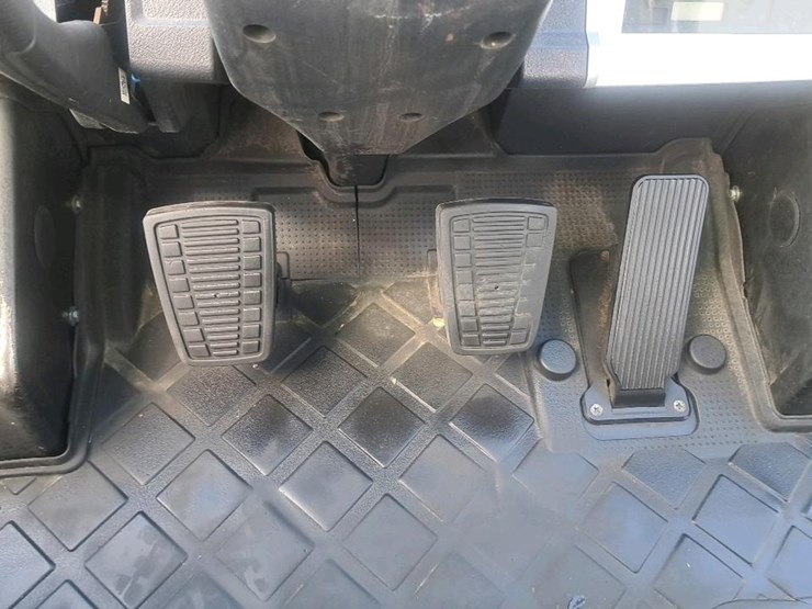 #110-•-2022-doosan-g35s-7-forklift-image-15