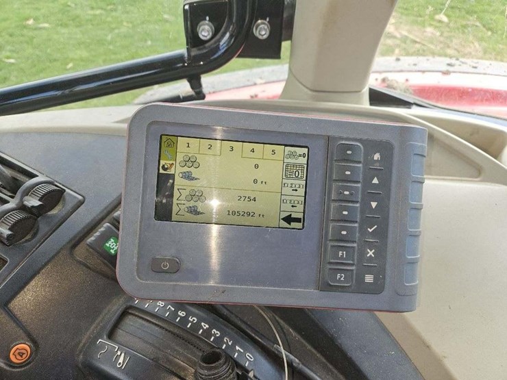 #145-•-2017-kubota-bv4160f-round-baler-image-6