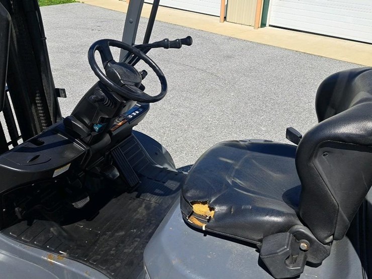 2020-toyota-8fgu25-image-13