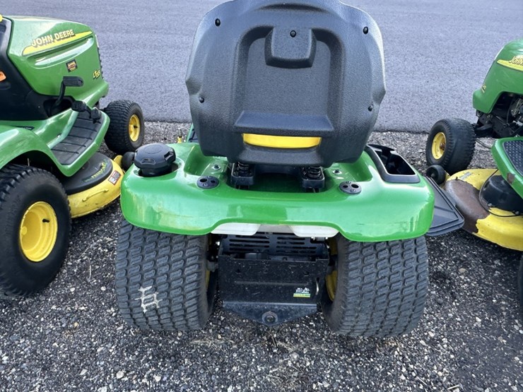 2014-john-deere-x320-image-7