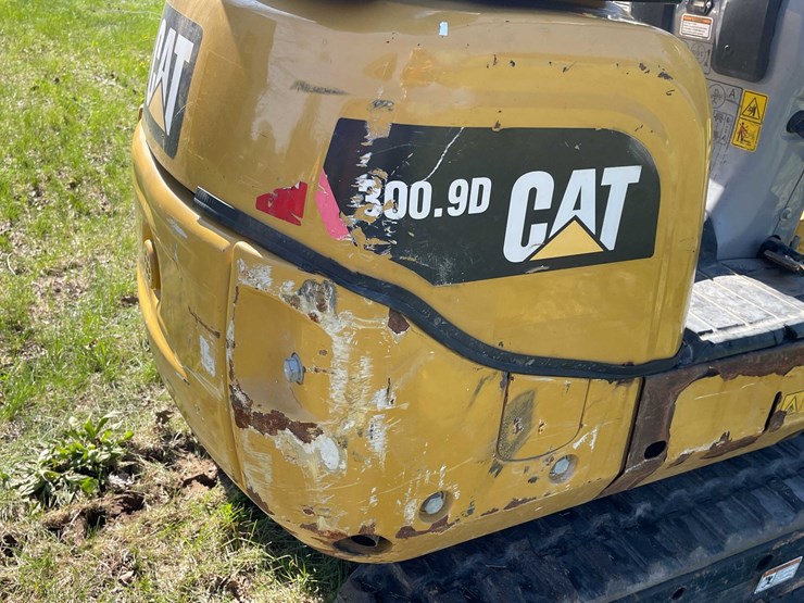 #7149-•-caterpillar-300.9v-mini-excavator-image-40