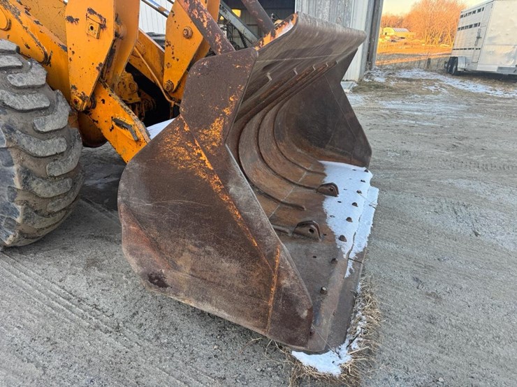 #122-•-1987-kobelco-lk600-wheel-loader-image-18