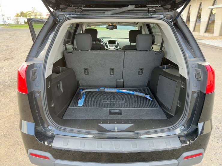 2015-gmc-terrain-sle-image-13