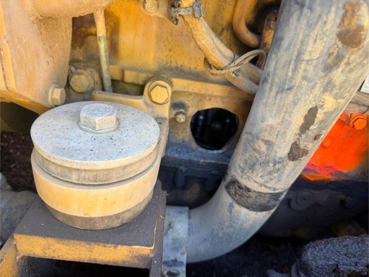 2006-caterpillar-d6n-lgp-image-15