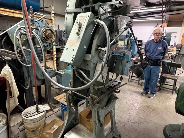 bliss-19-ton-vertical-press-image-2