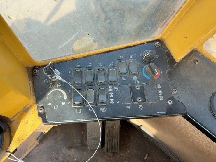 2016-tigercat-610e-image-21