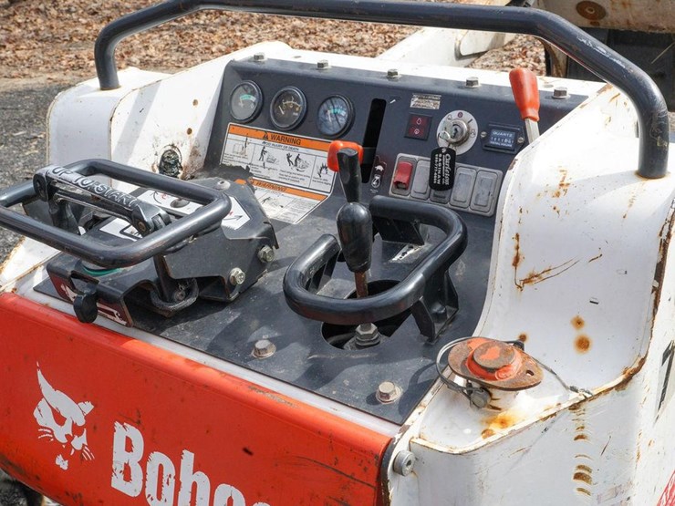 2014-bobcat-mt55-image-23