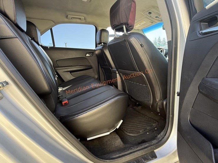 2010-chevrolet-equinox-lt-image-27