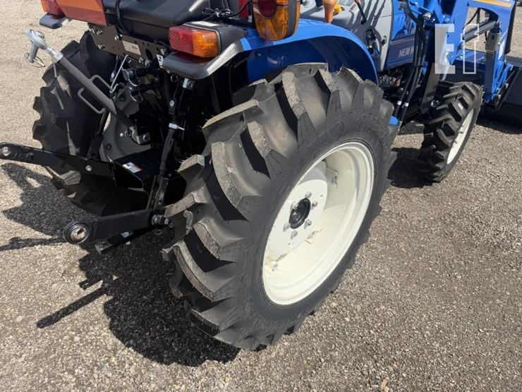 2023-new-holland-workmaster-25-image-17