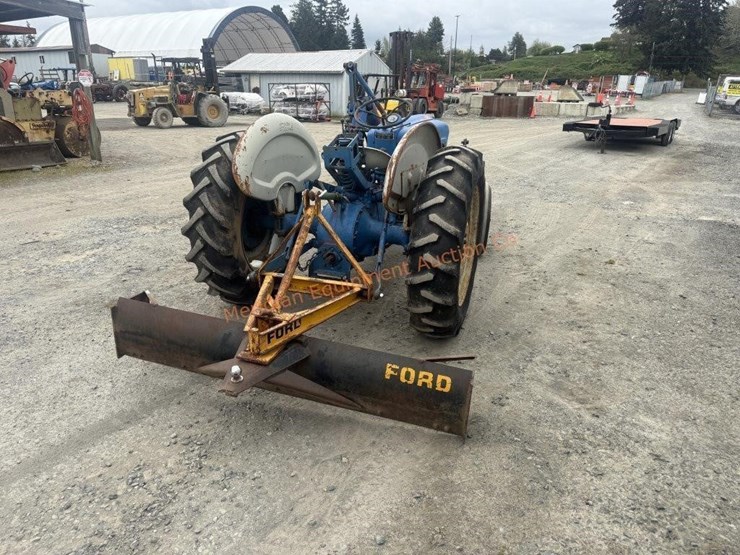 1960-ford-600-image-6