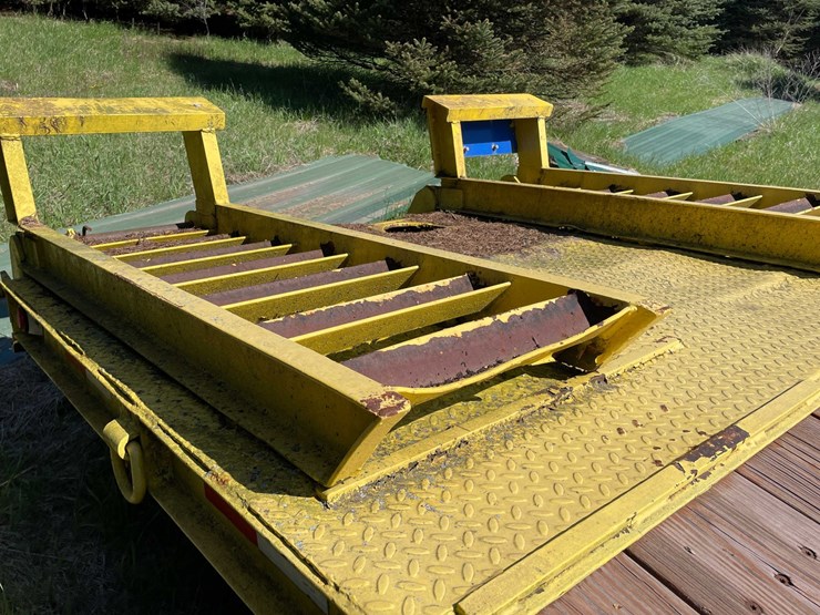 #7155-•-dexter-axle-utility-trailer-(no-title)-image-25