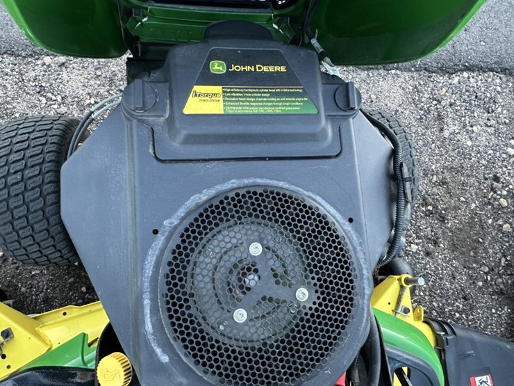 2014-john-deere-x320-image-11