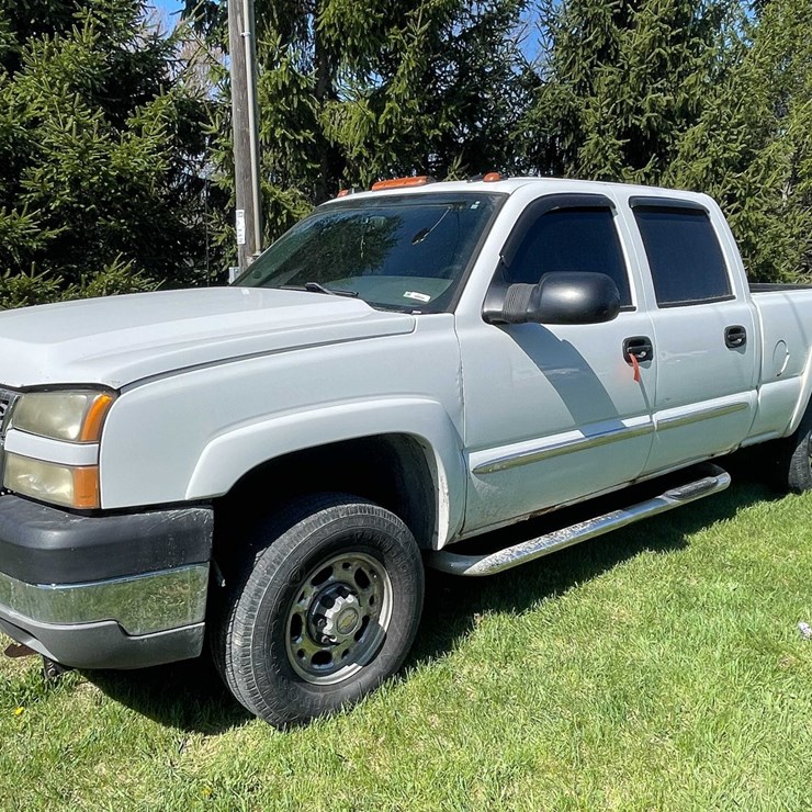#7046 • 2005 Chevrolet Duramax (Has WI Title)