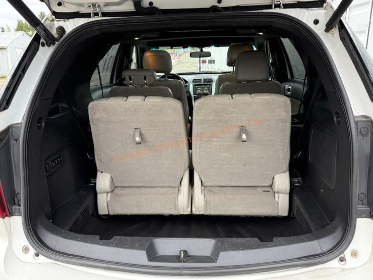 ford-explorer-limited-image-6