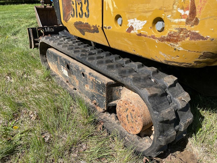 #7149-•-caterpillar-300.9v-mini-excavator-image-13