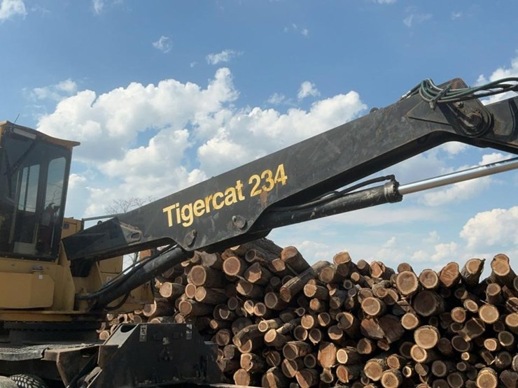 2010-tigercat-234-image-51