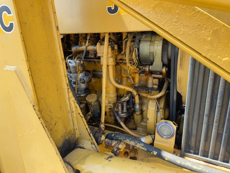 1980-deere-500c-image-15
