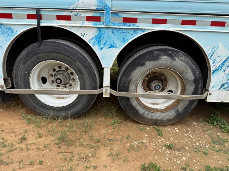 2012-hackney-beverage-trailer-image-9