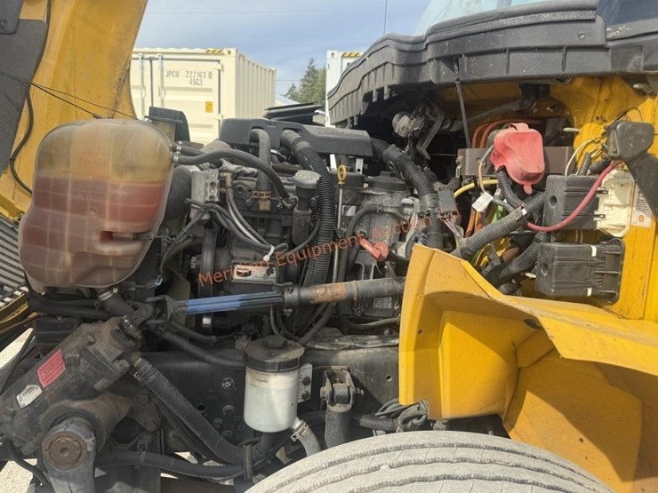 2012-international-4000-image-35