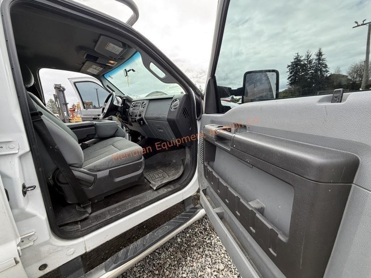 2015-ford-f350-image-32