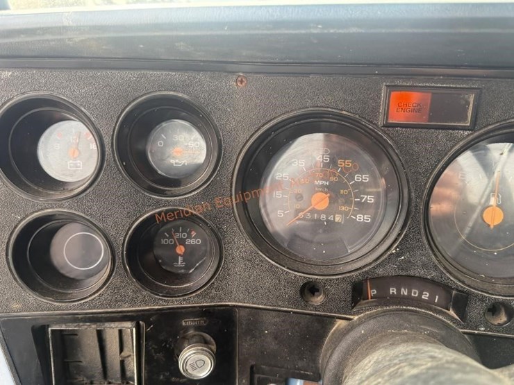 1986-chevrolet-30-image-36