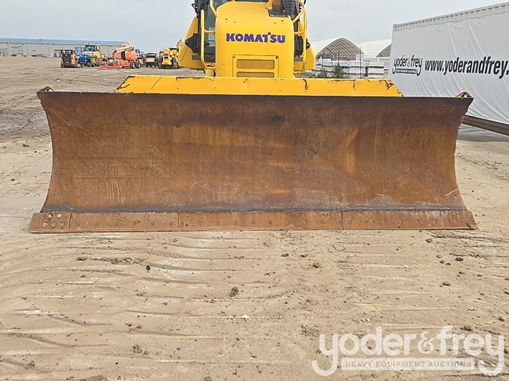 2022-komatsu-d61px-24-image-24