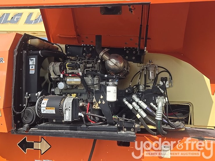 2016-jlg-800aj-image-50