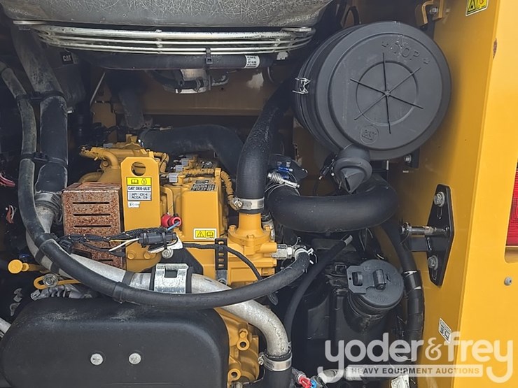2022-caterpillar-289d3-image-32