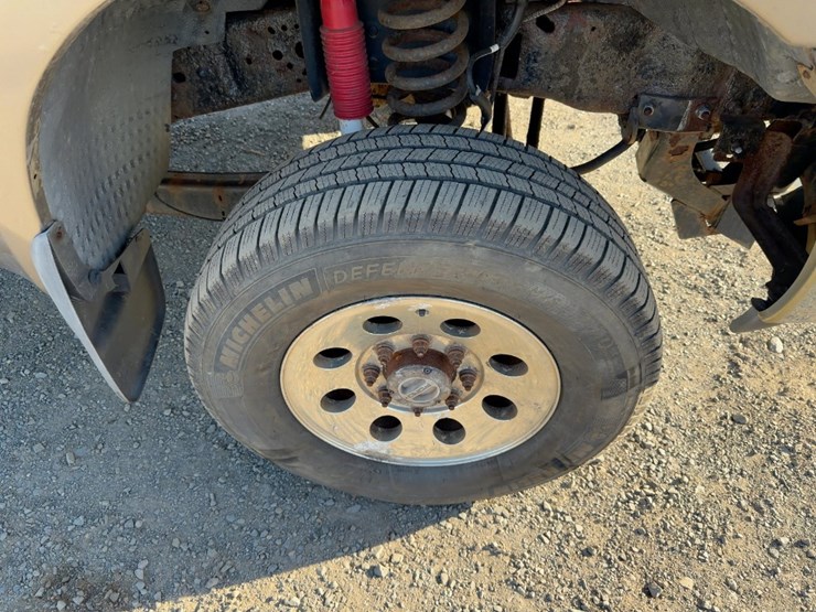 2005-ford-f350-xl-image-8