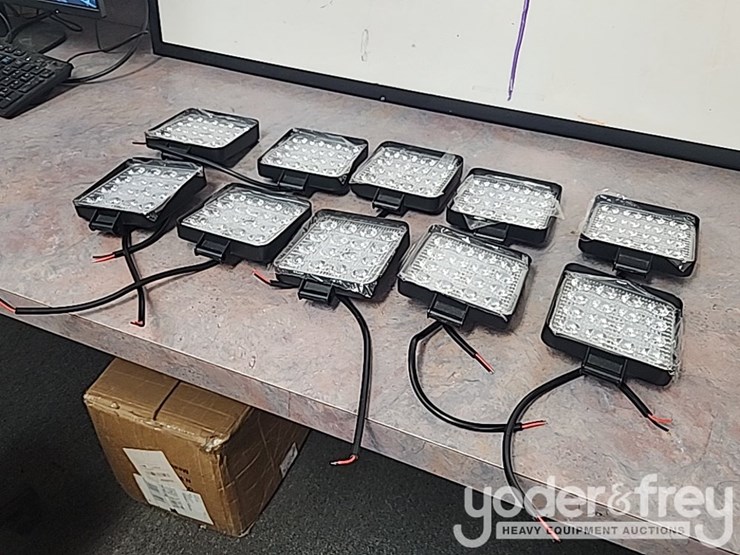 unused-4"-led-work-lights,-12v/24v,-48w,-mounting-brackets-(10-of)-image-2