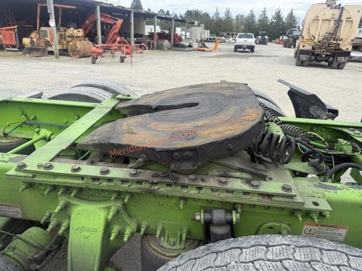 2020-freightliner-cascadia-113-image-27