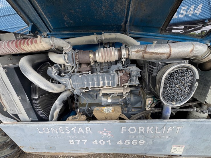 2014-genie-gth1544-image-12