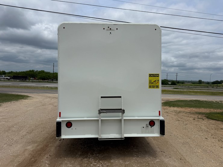 2020-international-mv607-image-5