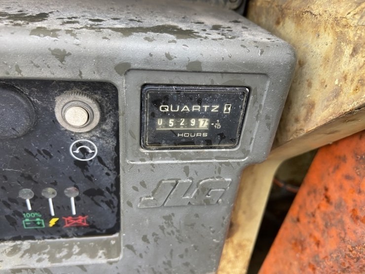 2007-jlg-1930es-image-16