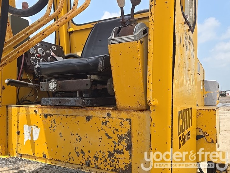 2000-champion-c80a-image-40