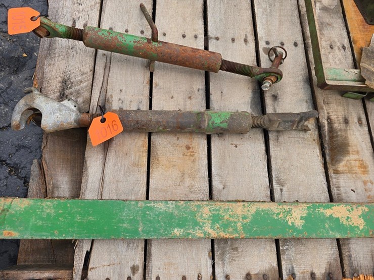 #1016-•-john-deere-top-link-image-2