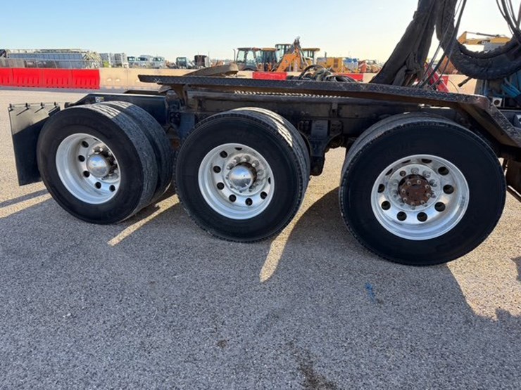 2014-kenworth-t800-image-5