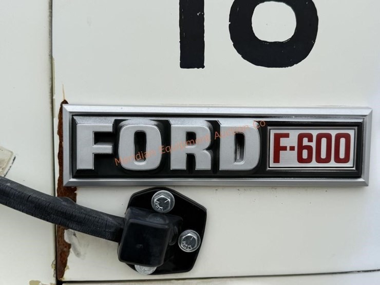 1985-ford-f600-image-13