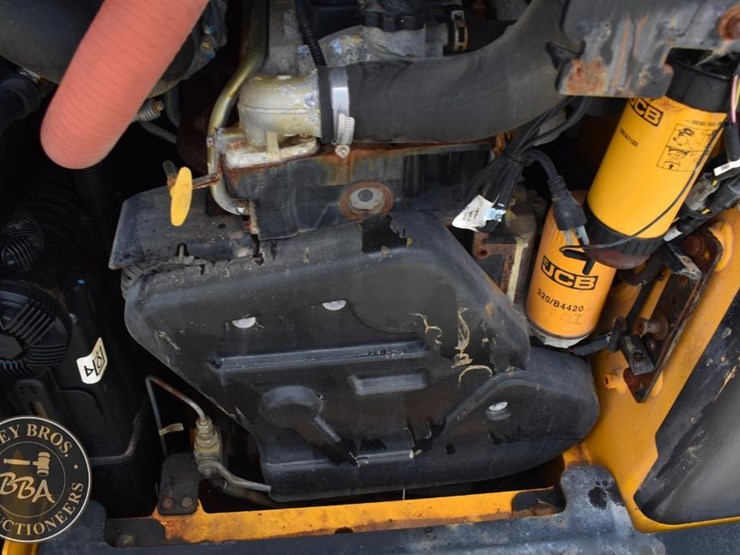 2023-jcb-270-image-26