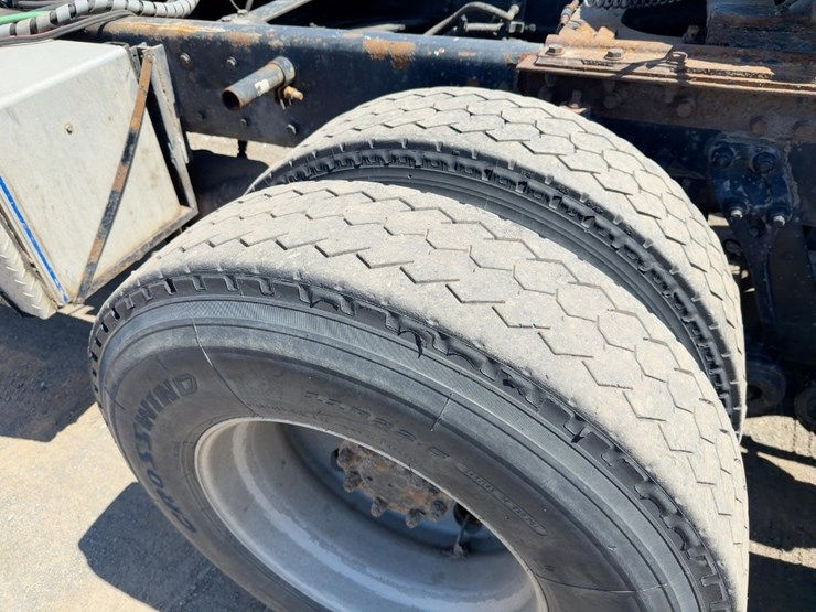 2000-kenworth-t800-image-20