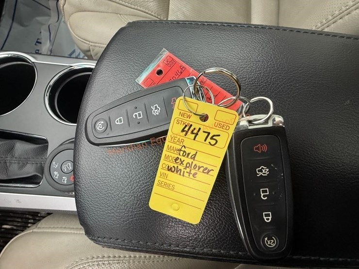 ford-explorer-limited-image-56