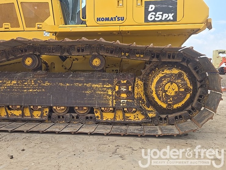 2019-komatsu-d65px-18-image-13