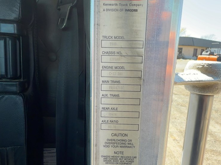 2000-kenworth-t800-image-31