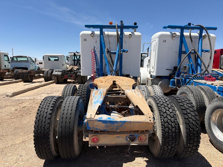 2007-peterbilt-378-image-7