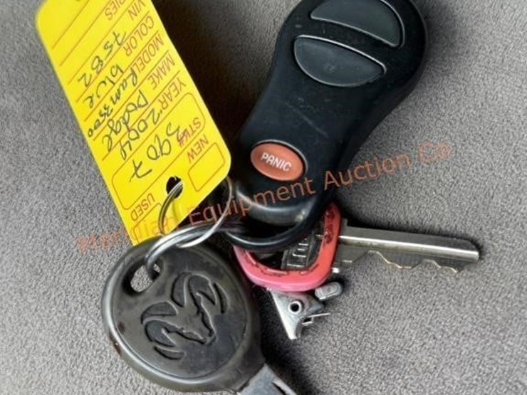 2004-dodge-ram-3500-image-46