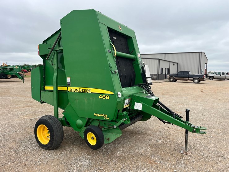 2010-john-deere-468-image-6